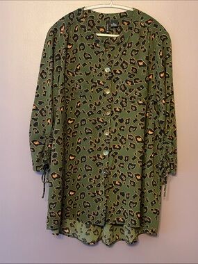 Women’s New Direction Green Leopard Print Button-Up Tunic NWT size XL